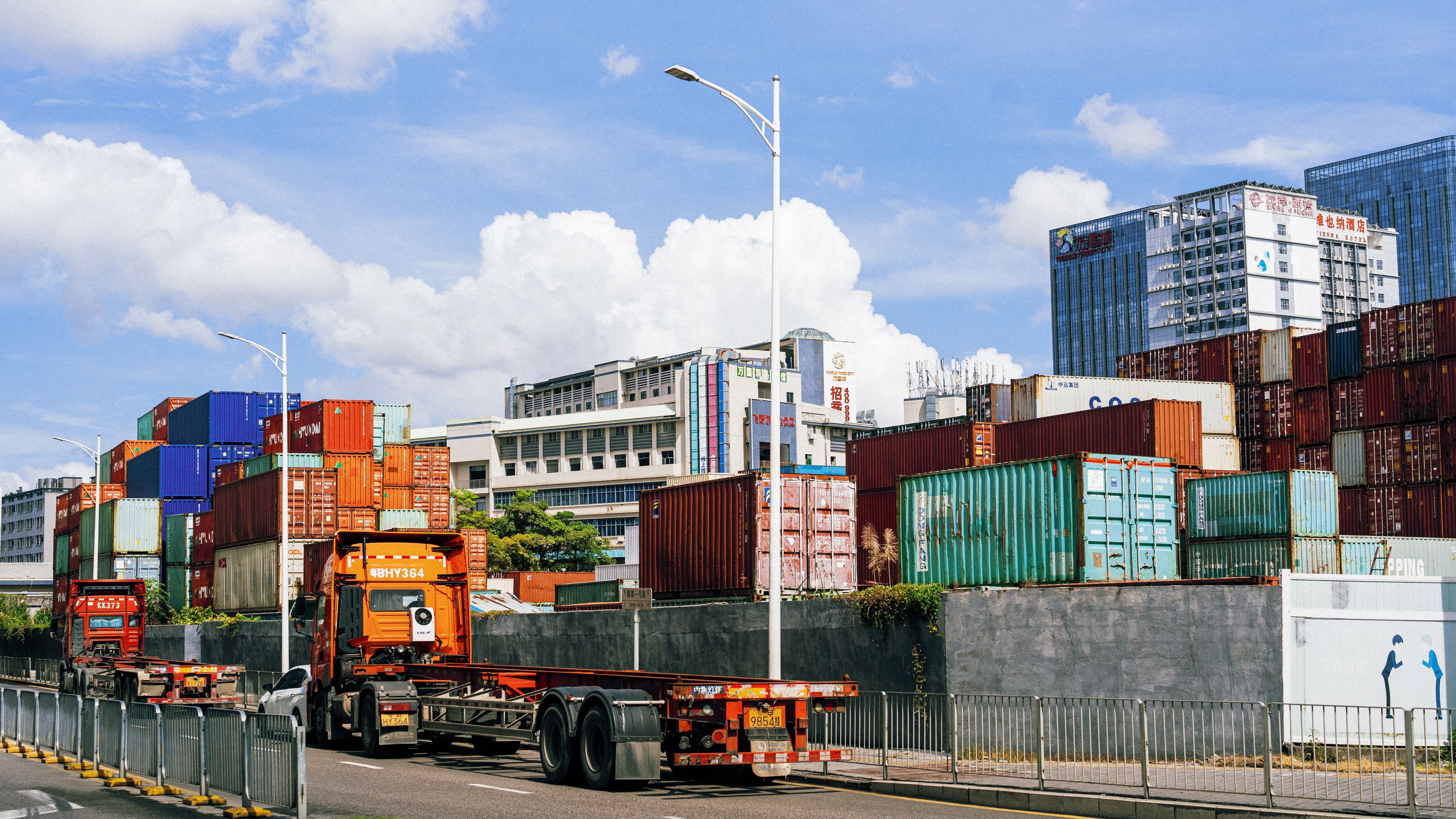Freight containers and logistics transport